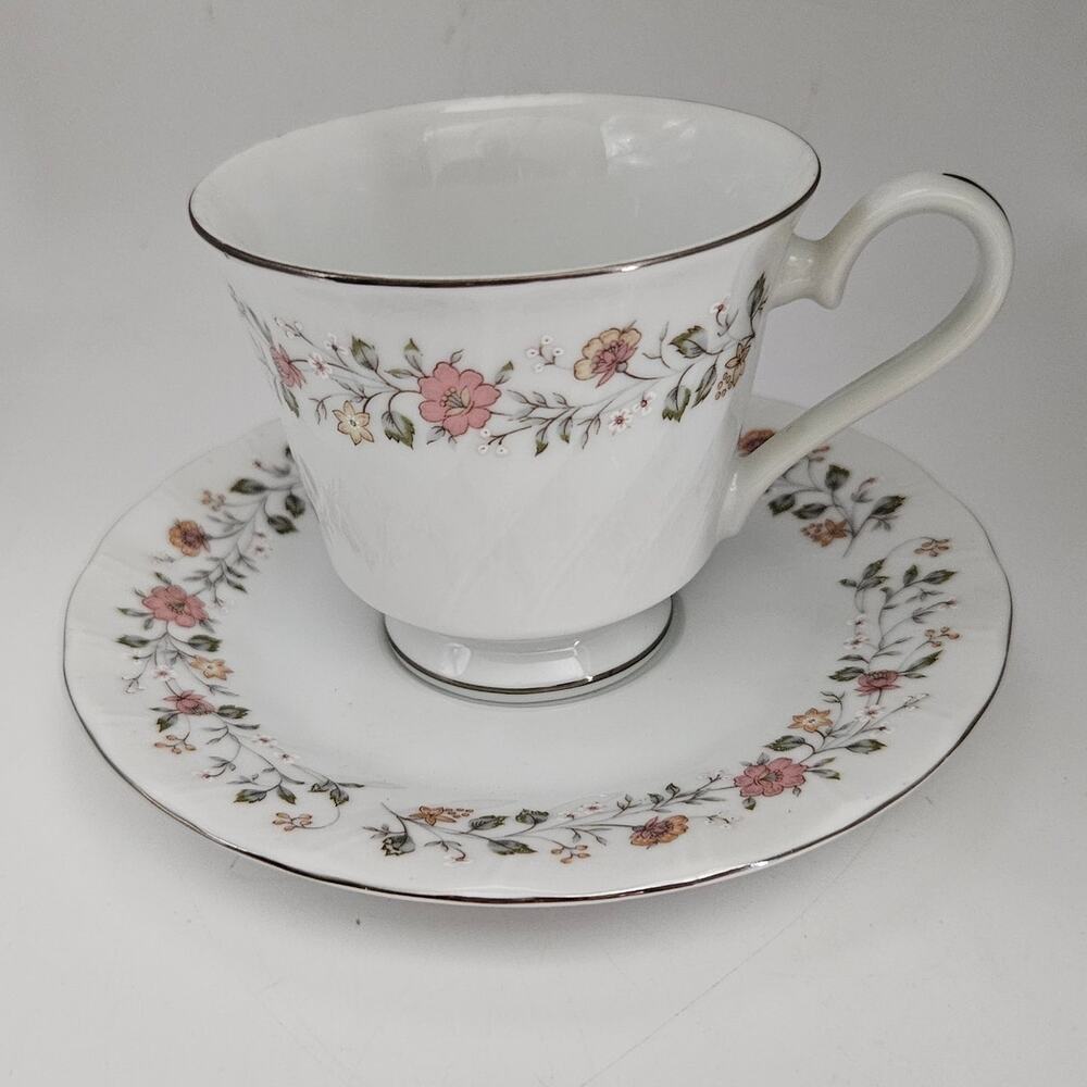 Sheffield Bouquet Fine China Cup Saucer Set Japan Floral Platinum Trim